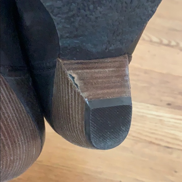 Blowfish booties - Picture 5 of 7